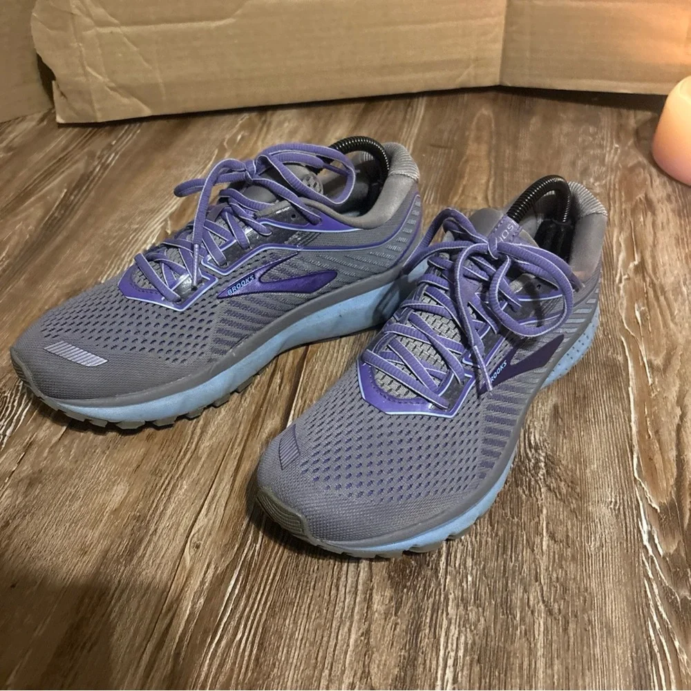 Brooks Ghost 12 Running Shoes Low Top Purple, Women's Size 10, 1203051B097 - Picture 2 of 13